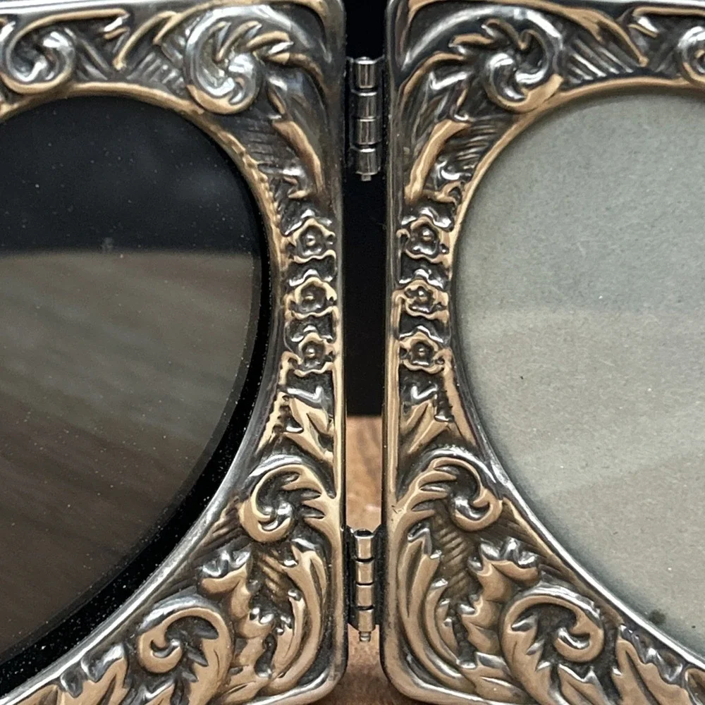 silver plated Hearts Picture Attached Frames